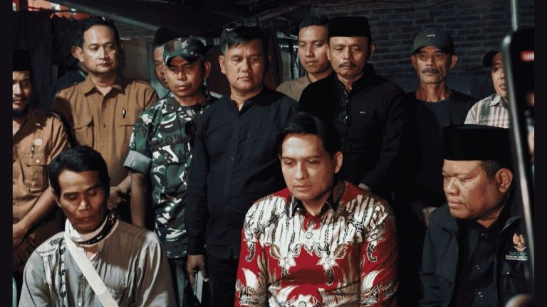Lucky Hakim Kunjungi 12 Keluarga Korban Laka Pantura